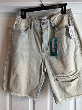 YMI Boyfriend Short Denim Collection Vintage Light Wash Distressed